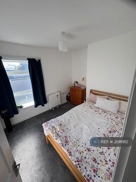 Room High Street in Langley Moor