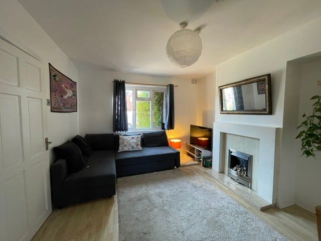 Room Chedworth Road in Bristol