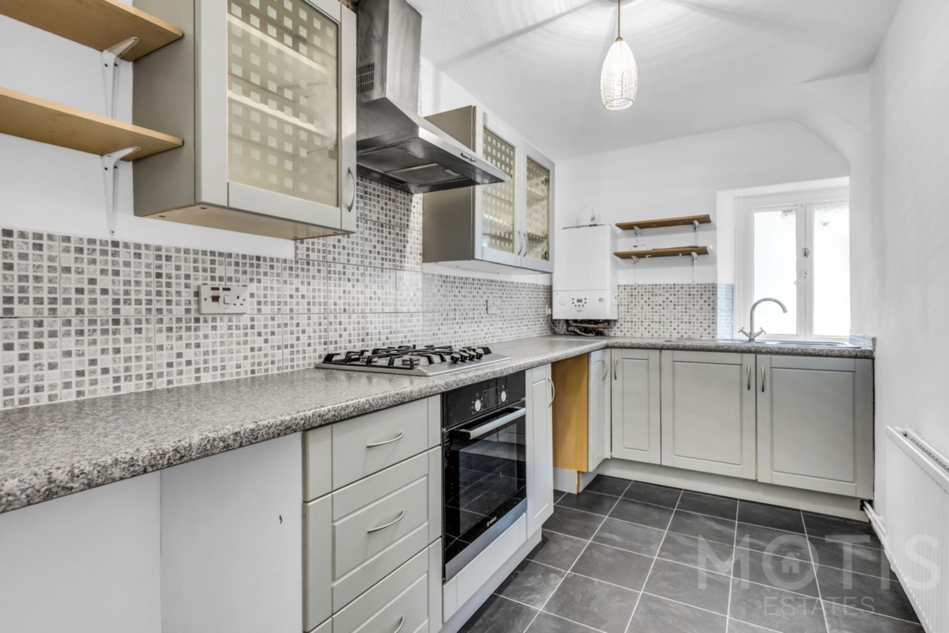 Flat Sandgate Road in Folkestone and Hythe District