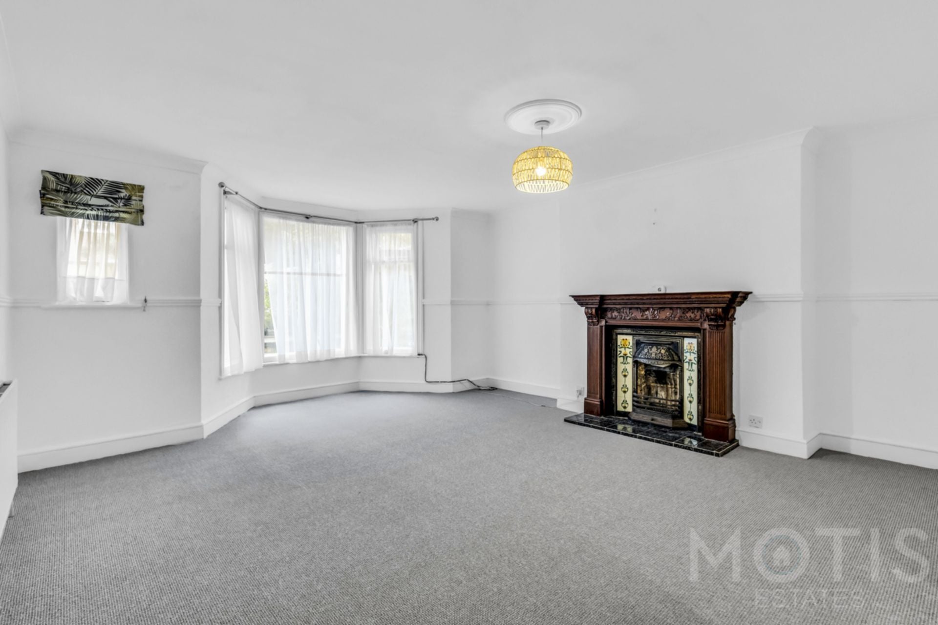 Flat Sandgate Road in Folkestone and Hythe District