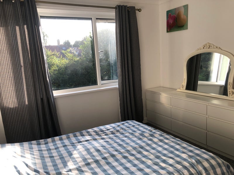 Room Woodside Road in Nottingham