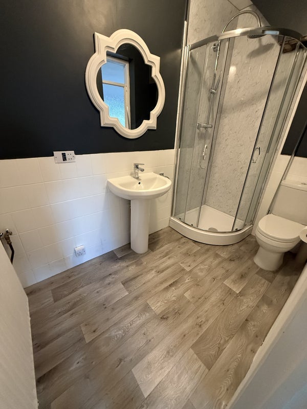 Room Breadcroft Road in White Waltham