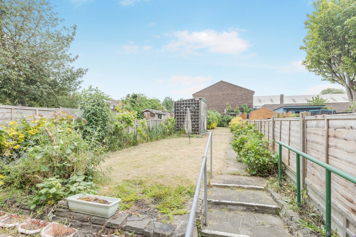 House Abbotts Close in Swanley