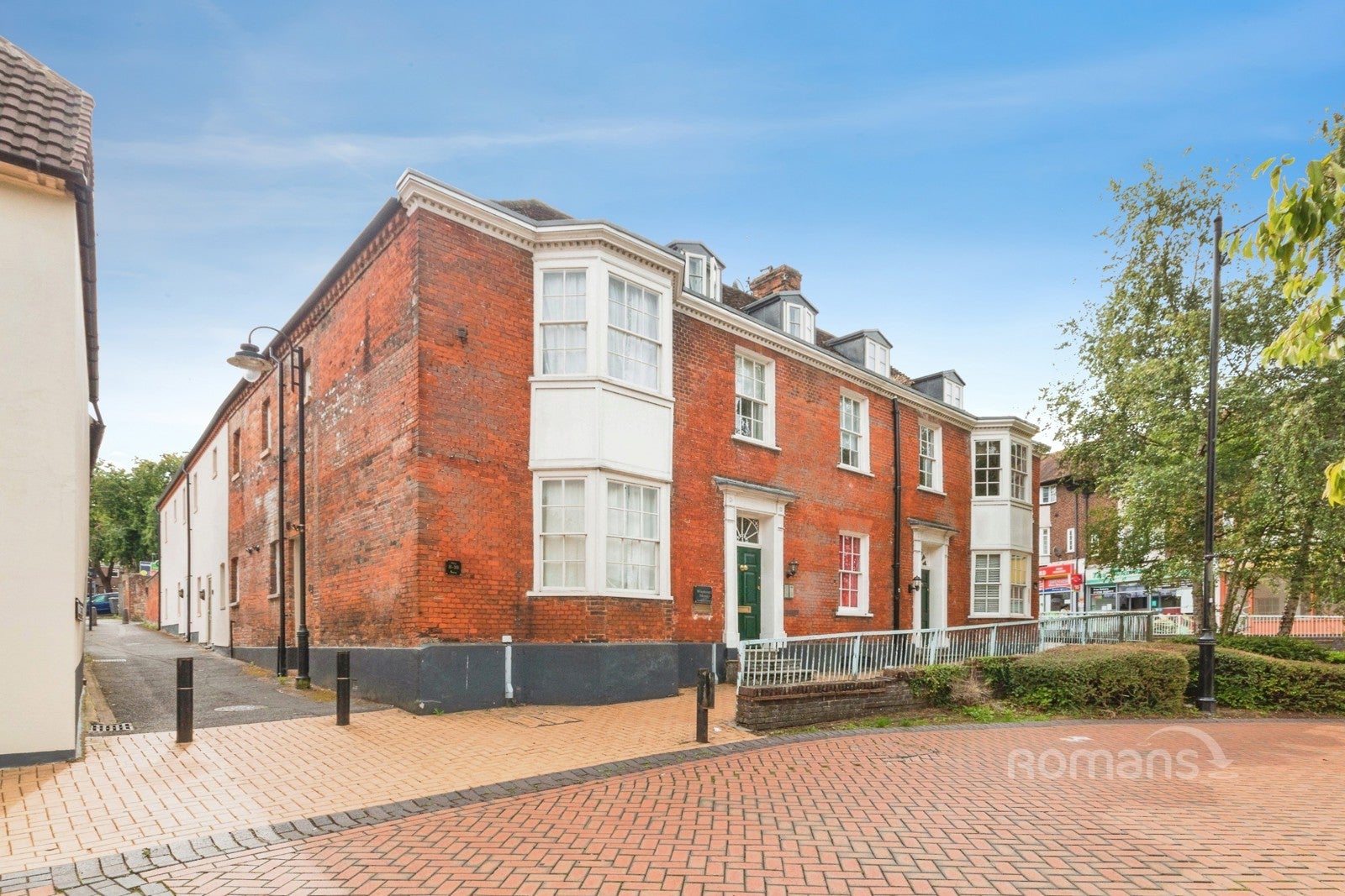 Flat Cross Street in Basingstoke and Deane