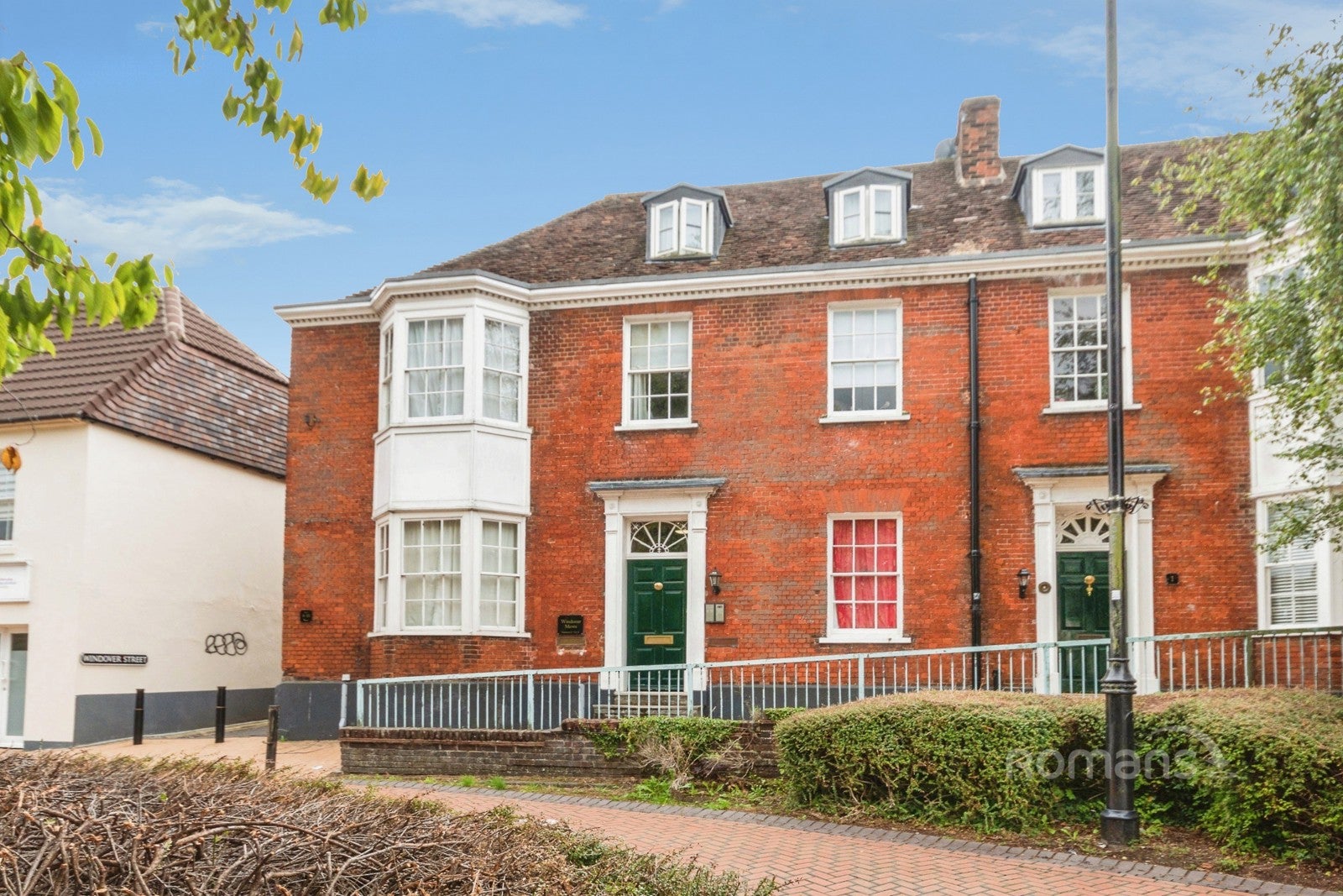 Flat Cross Street in Basingstoke and Deane