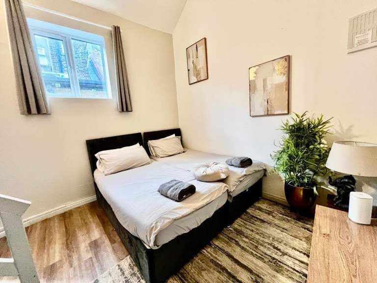 Flat Kimberley Place in Greater London