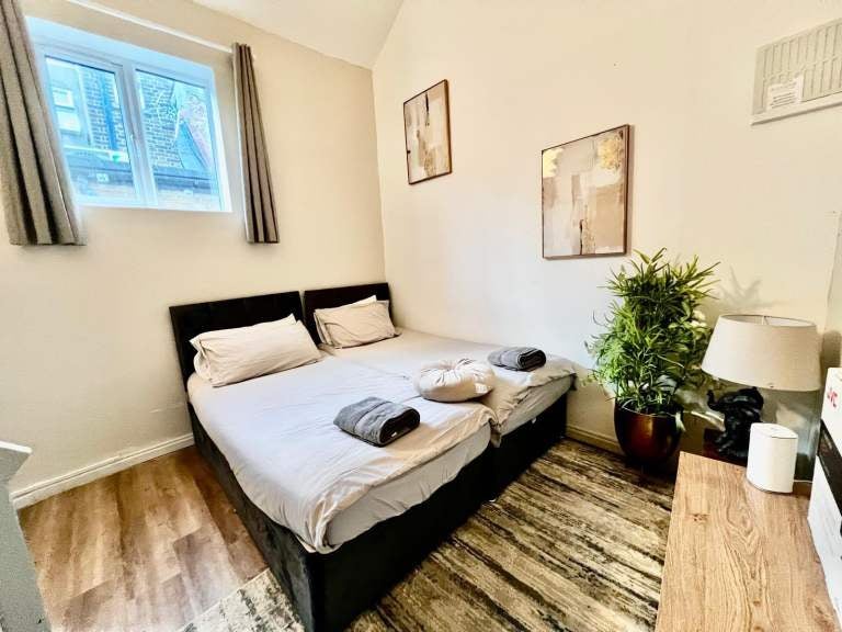 Flat Kimberley Place in Greater London
