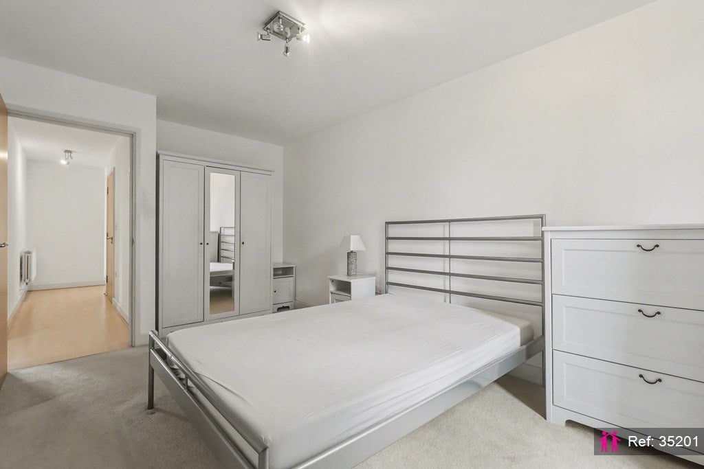 Flat Dalston Square in Greater London