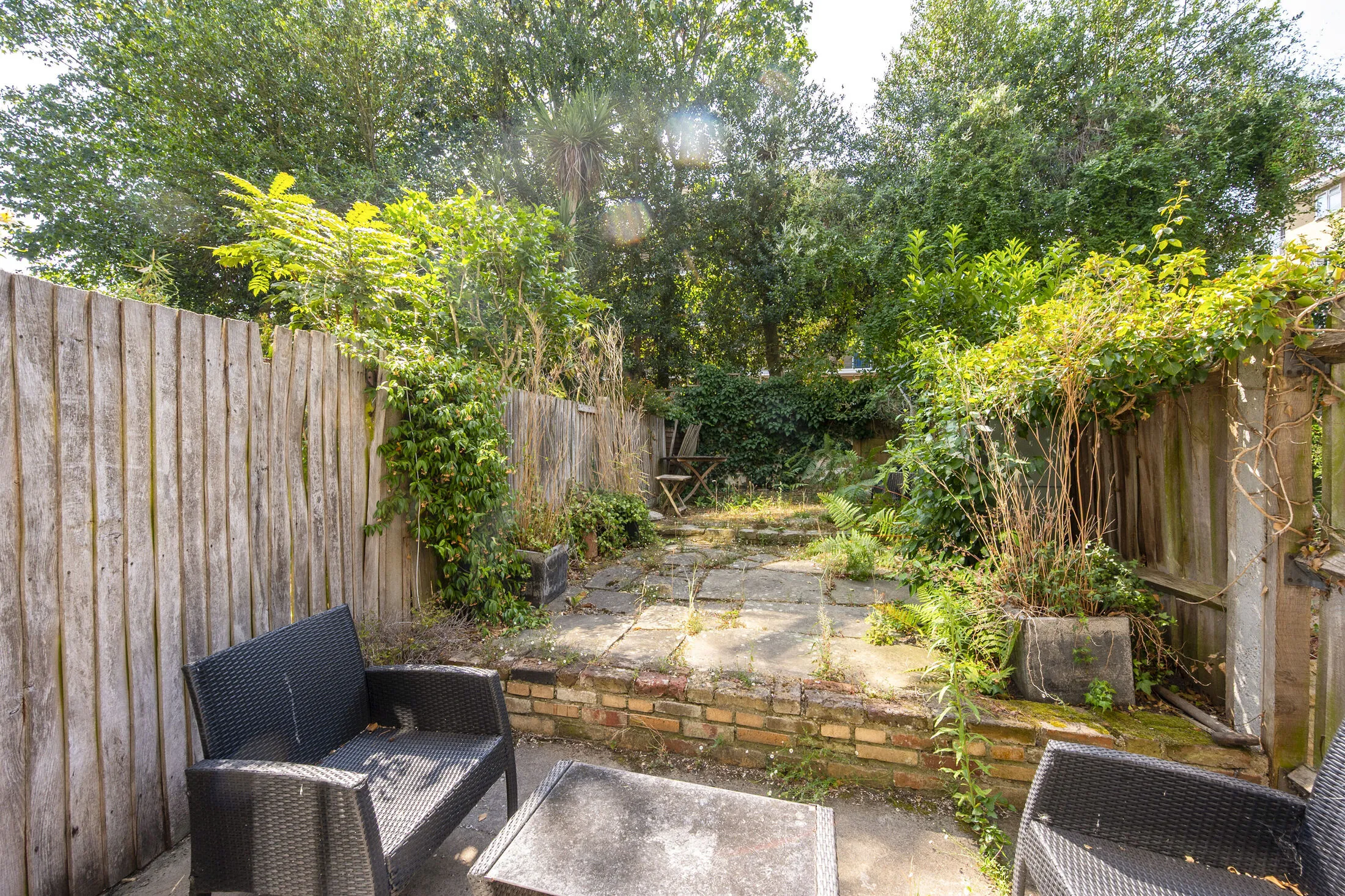 Flat Augustus Road in Greater London