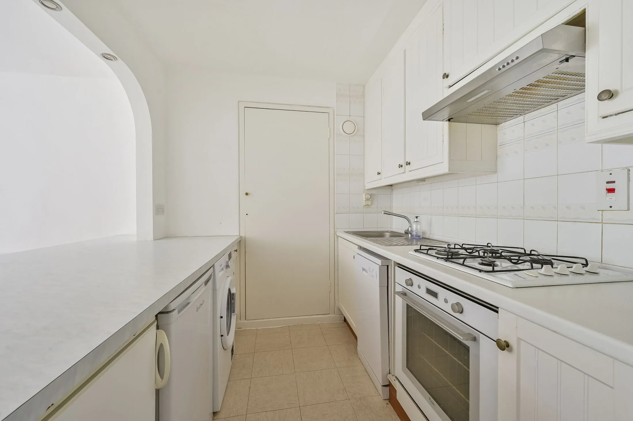 Flat Augustus Road in Greater London