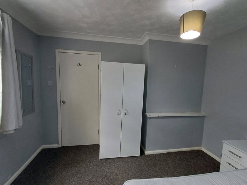 Room Jerounds in Harlow