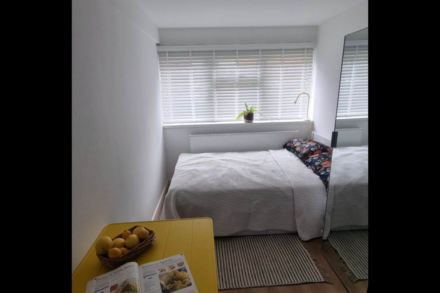 Flat Eskdale Close in Greater London