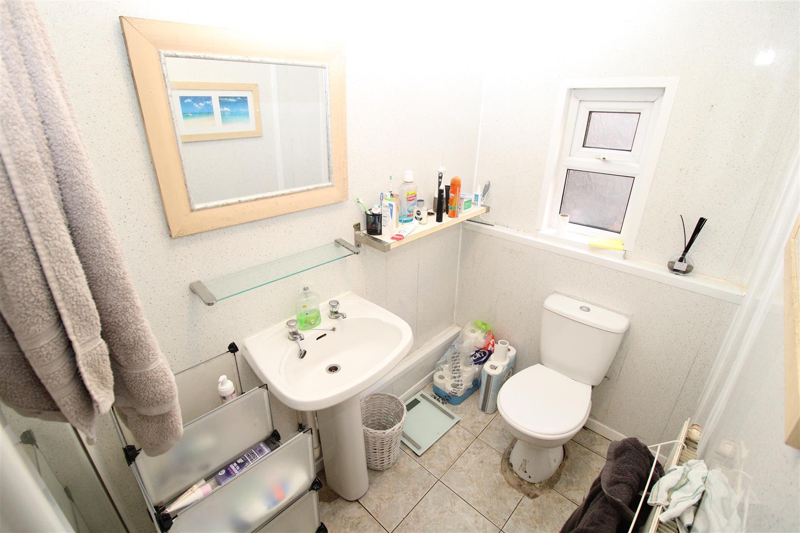 Flat Queen Street in Pontypridd
