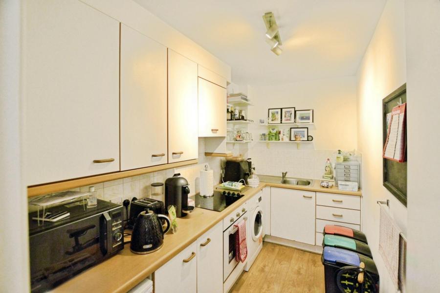 Flat Parkview Close in St Albans