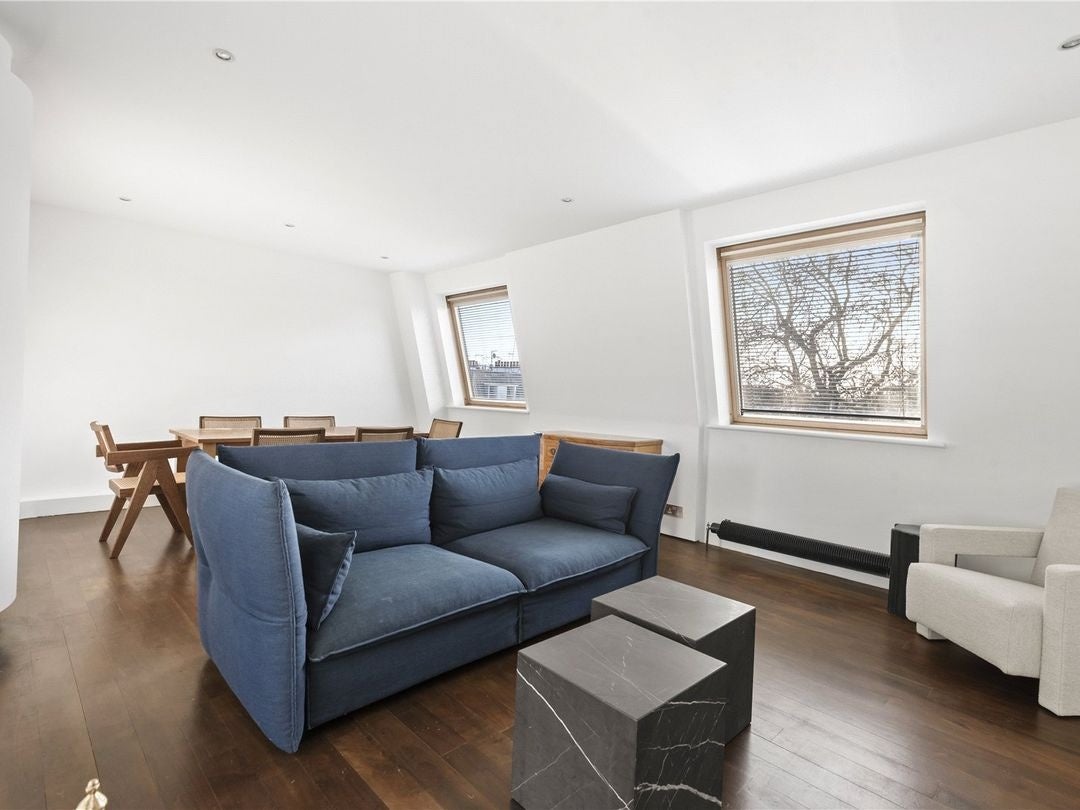 Flat Nevern Square in Greater London