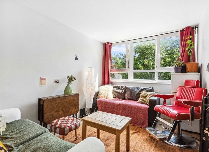 Flat George Potter Way in Greater London