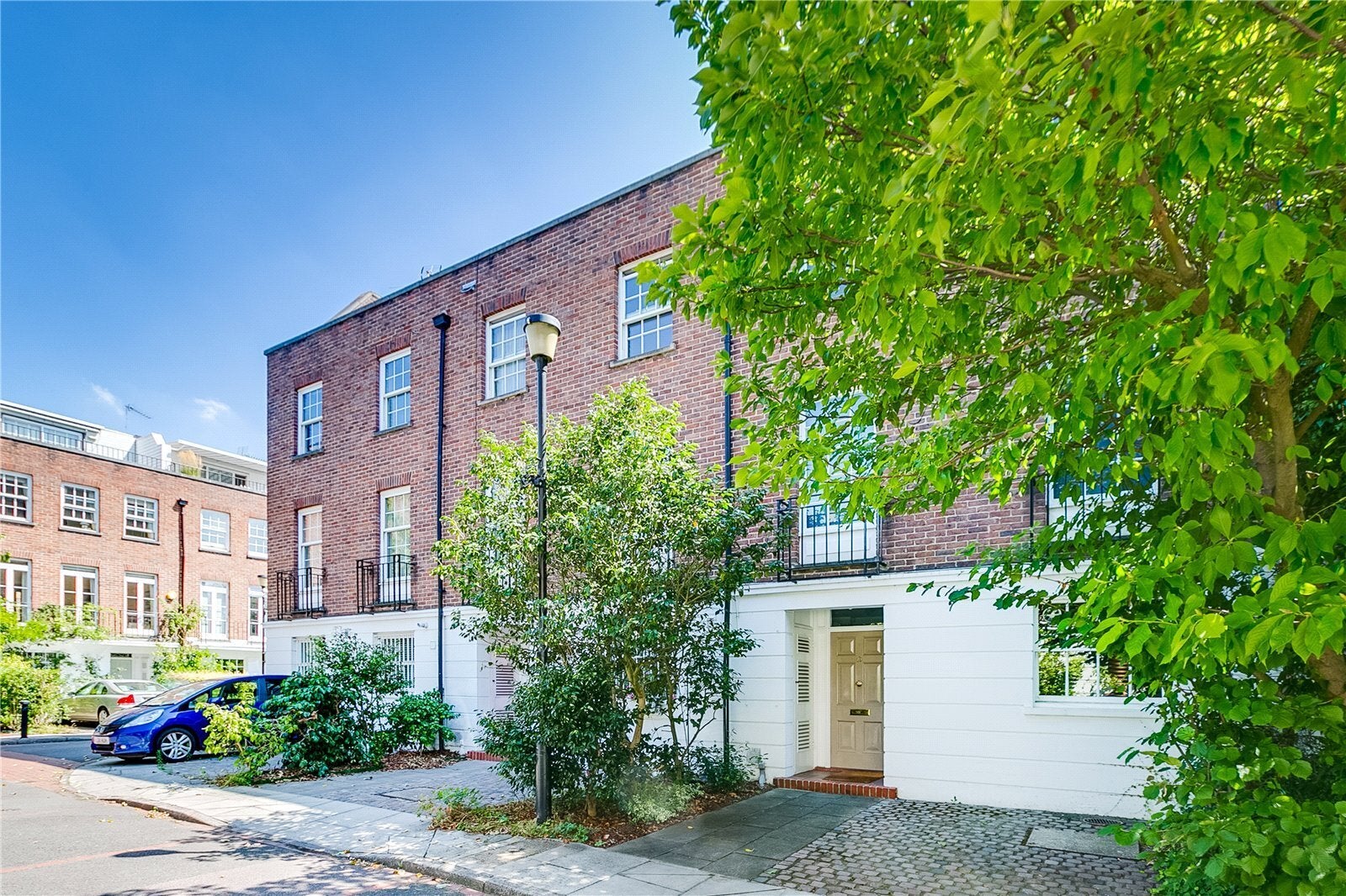 House Miller's Court in Greater London