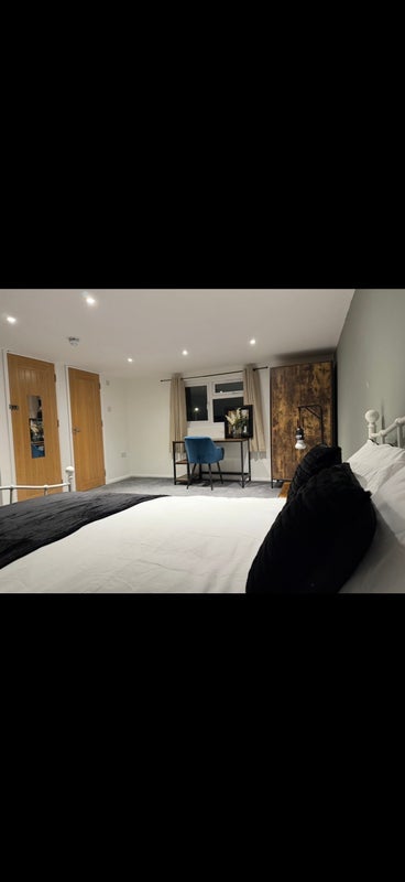 Room Primrose Hill in Chelmsford