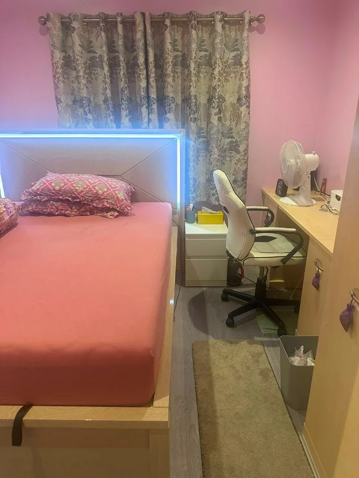 Room Woodward Road in Greater London