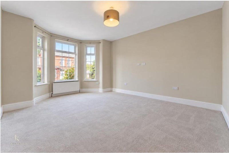 Room Trafalgar Road in Salford