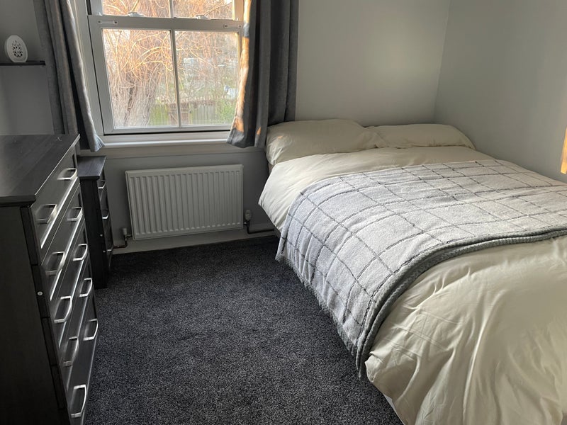 Room Ravenscroft Road in Greater London