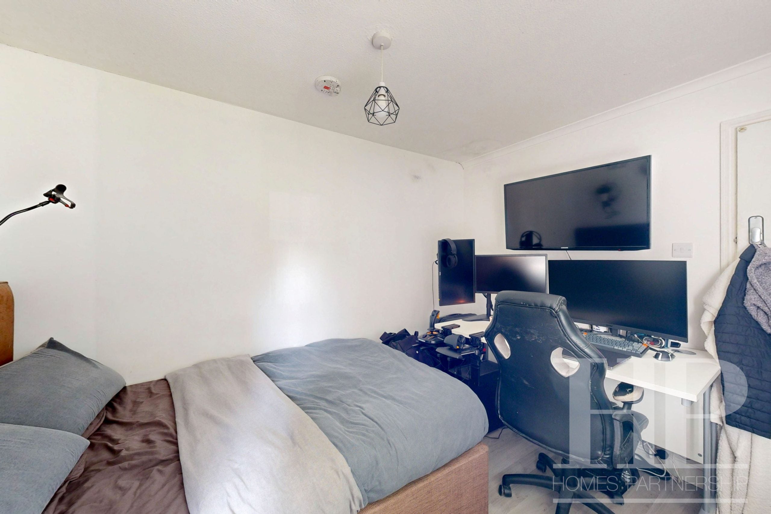 Room Wensleydale in Crawley