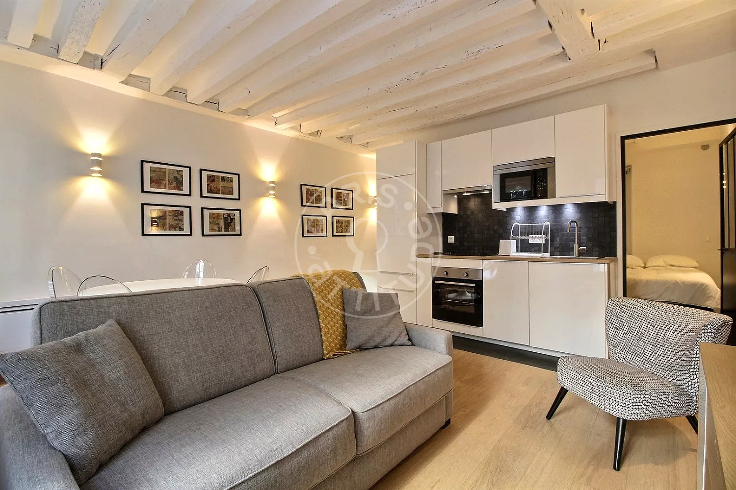 Appartement Rue de Bretagne à Paris