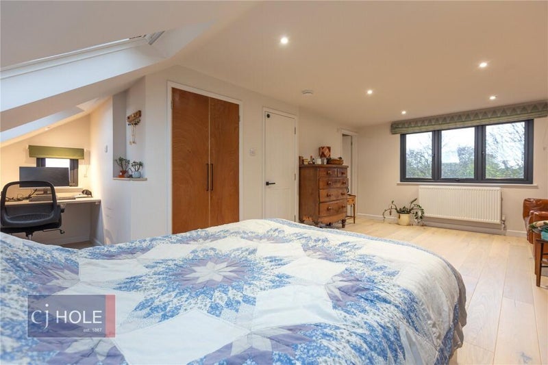 Room Lindsay Road in Bristol
