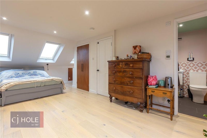 Room Lindsay Road in Bristol