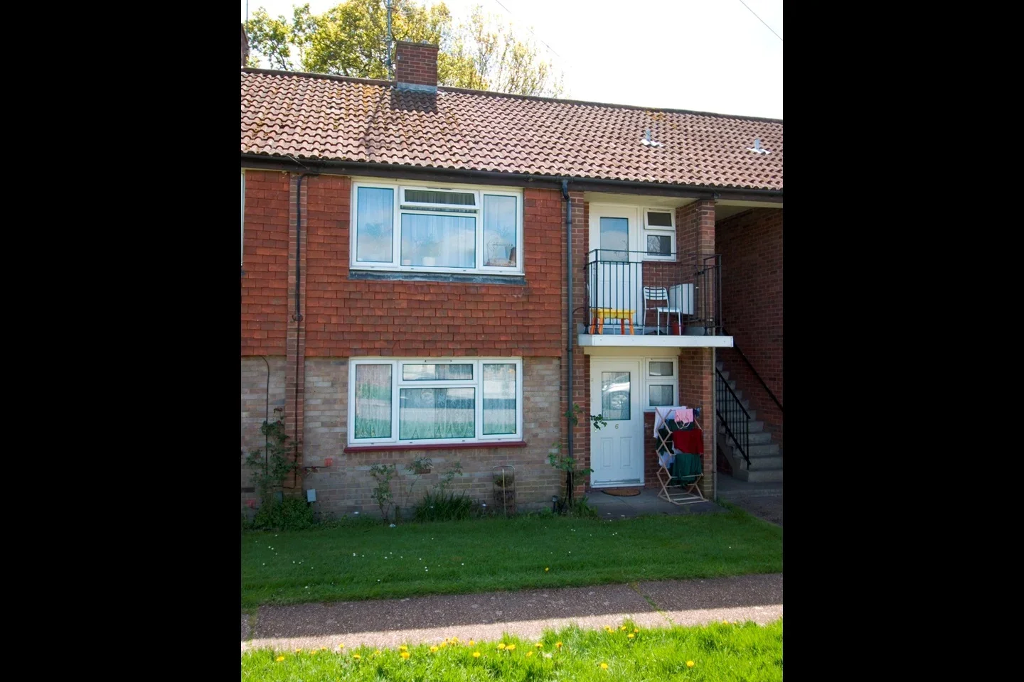Flat Budges Road in Wokingham