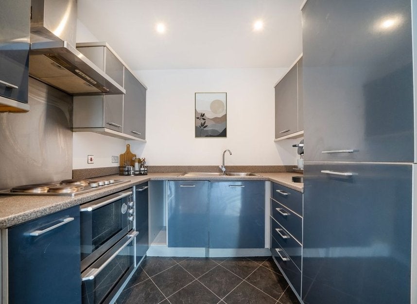 Flat Harry Zeital Way in Greater London