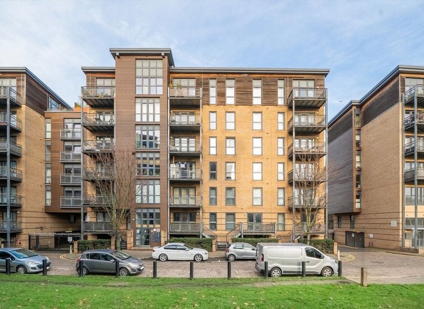 Flat Harry Zeital Way in Greater London