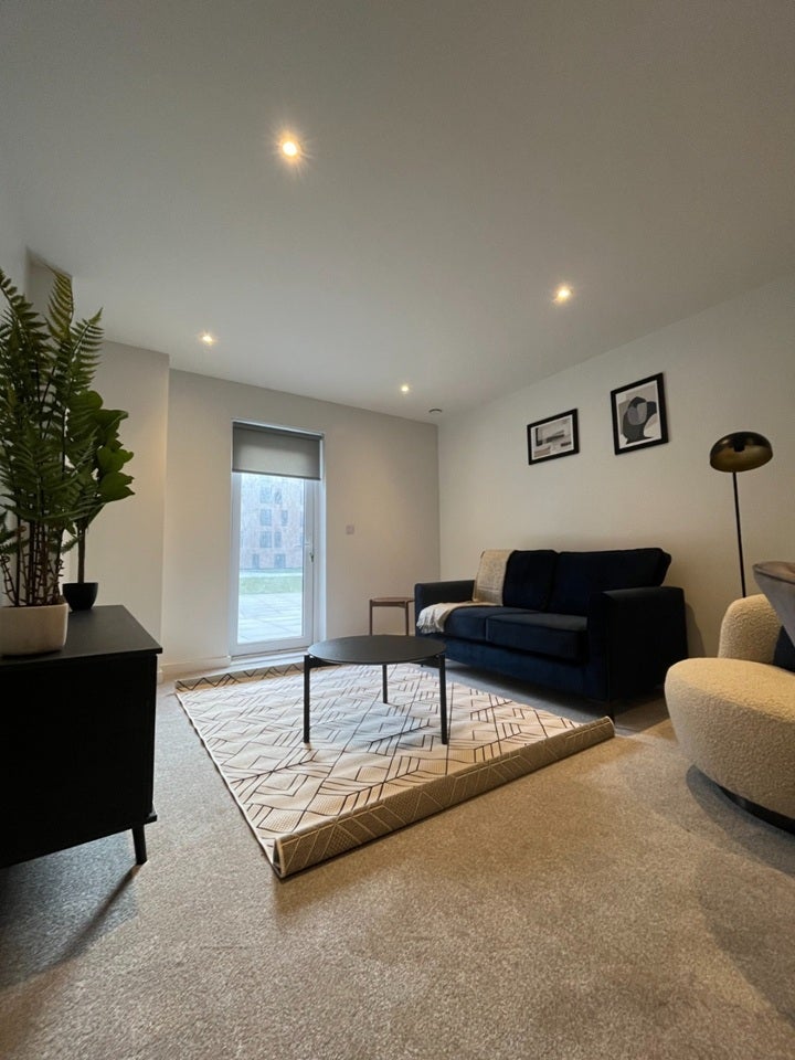 Flat Ordsall Lane in Salford
