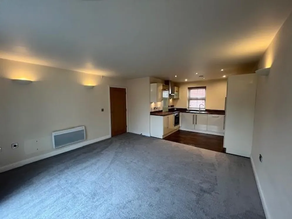 Flat Blackfriars Place in Harborough