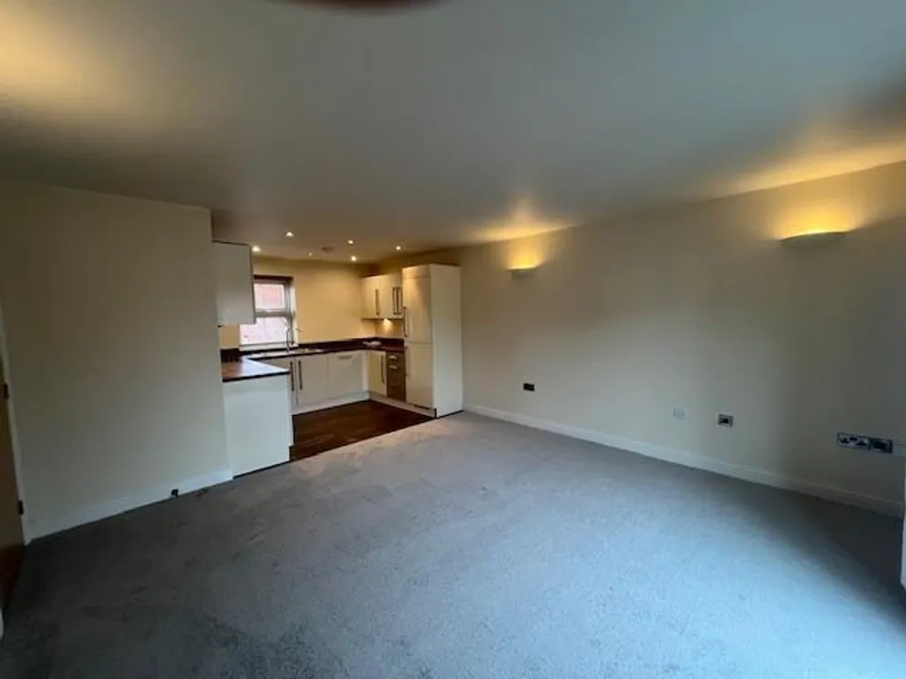 Flat Blackfriars Place in Harborough
