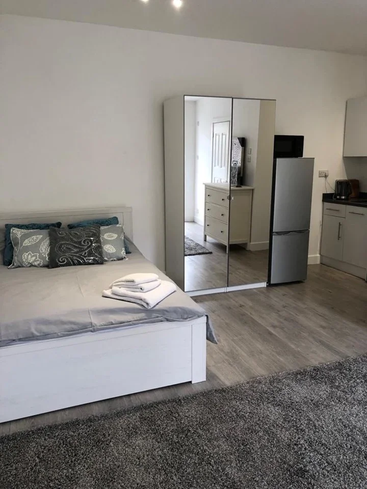 Flat King Edward Street in Slough