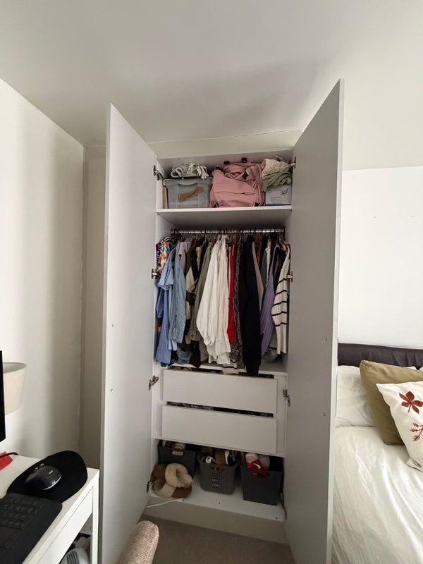 Room Germander Way in Greater London
