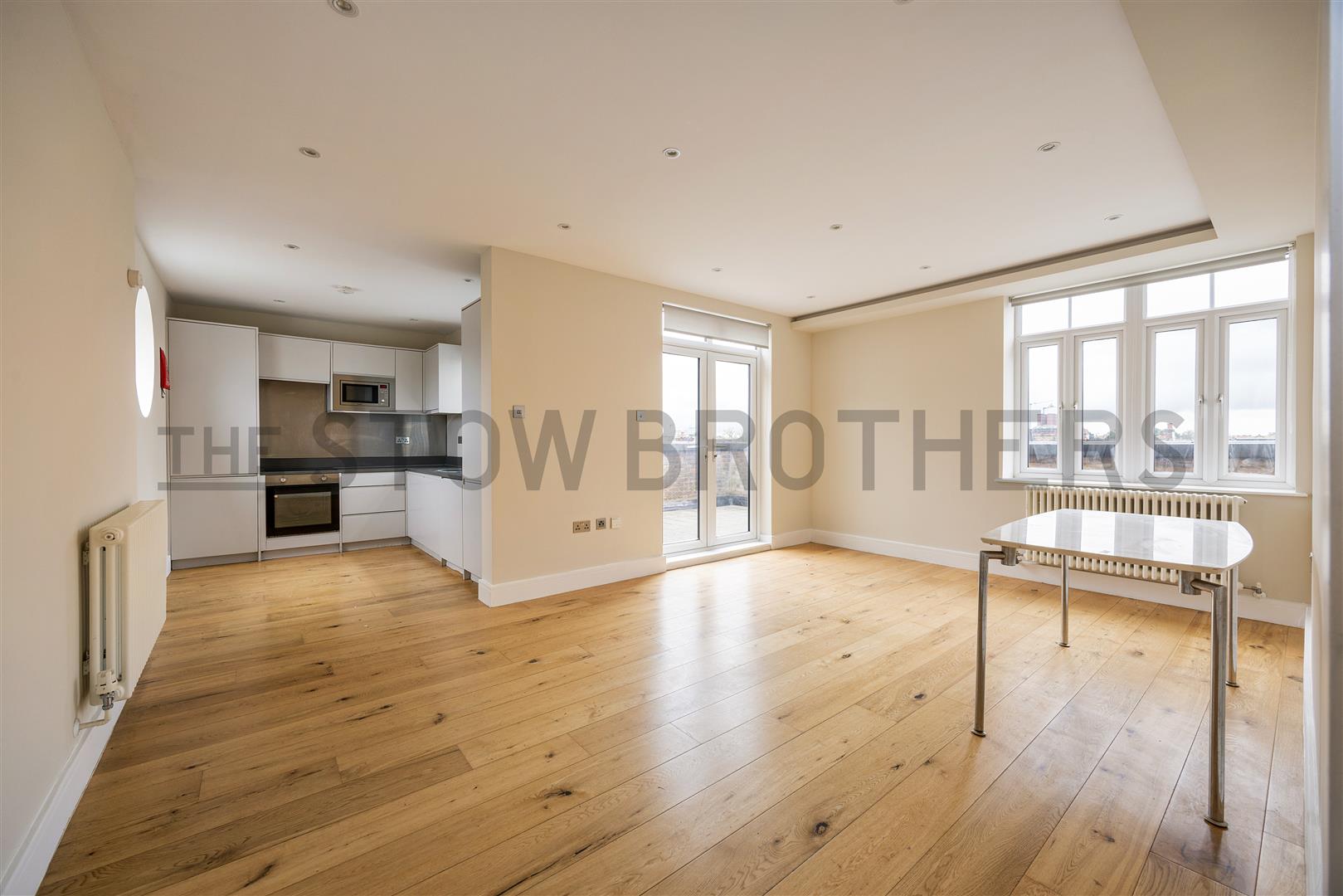 Flat Francis Road in Greater London