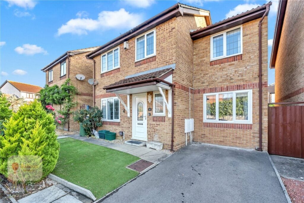 House New Road in Harry Stoke