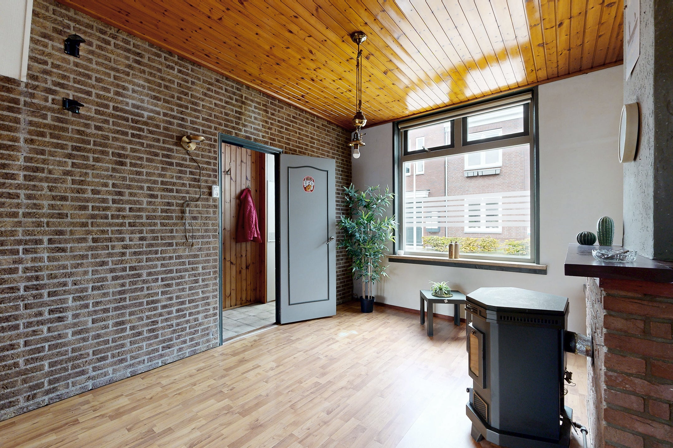 Vrijstaande woning te koop: Westerstraat 31, Dinteloord