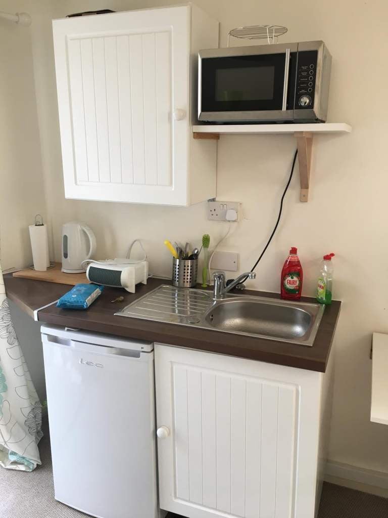 Flat Abney Avenue in Albrighton
