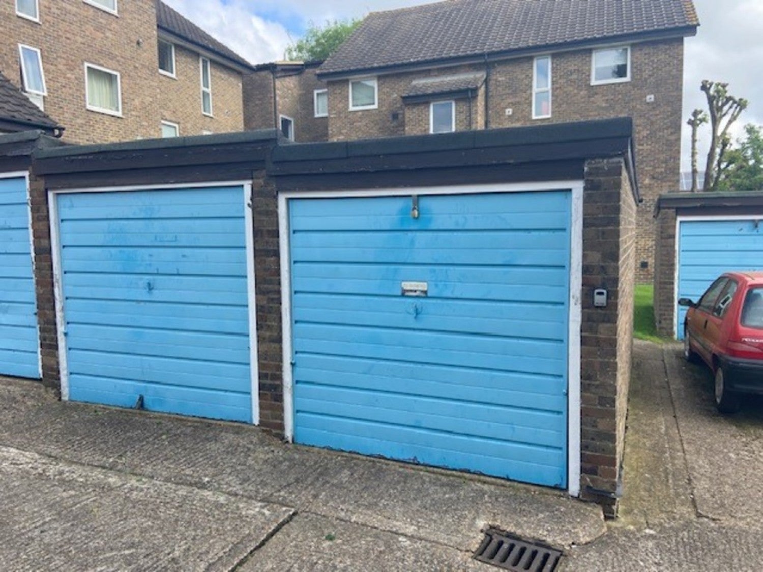 Flat Benhill Road in Greater London