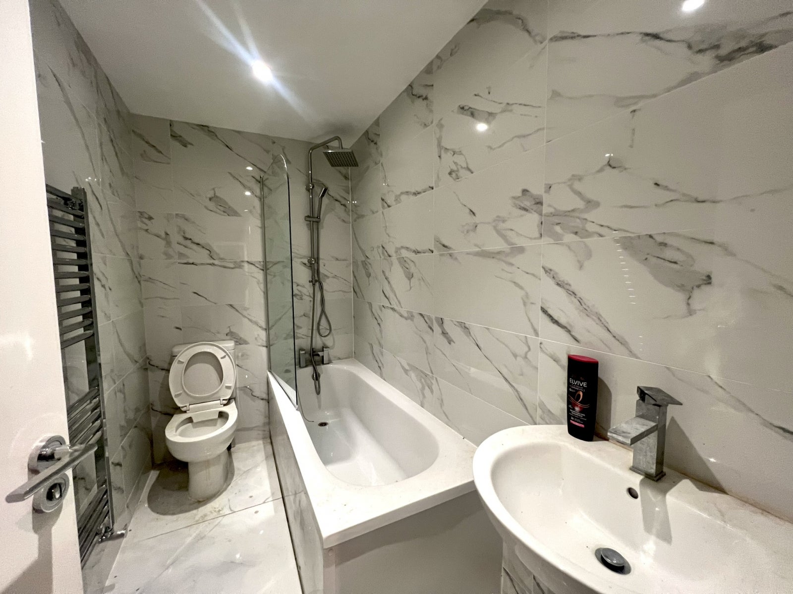 Flat Longley Road in Greater London