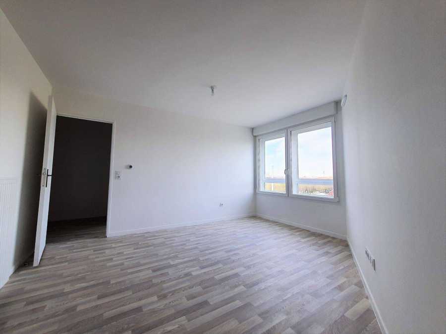 Appartement Sente de Stains à Le Mesnil-Amelot à Villeneuve-sous-Dammartin
