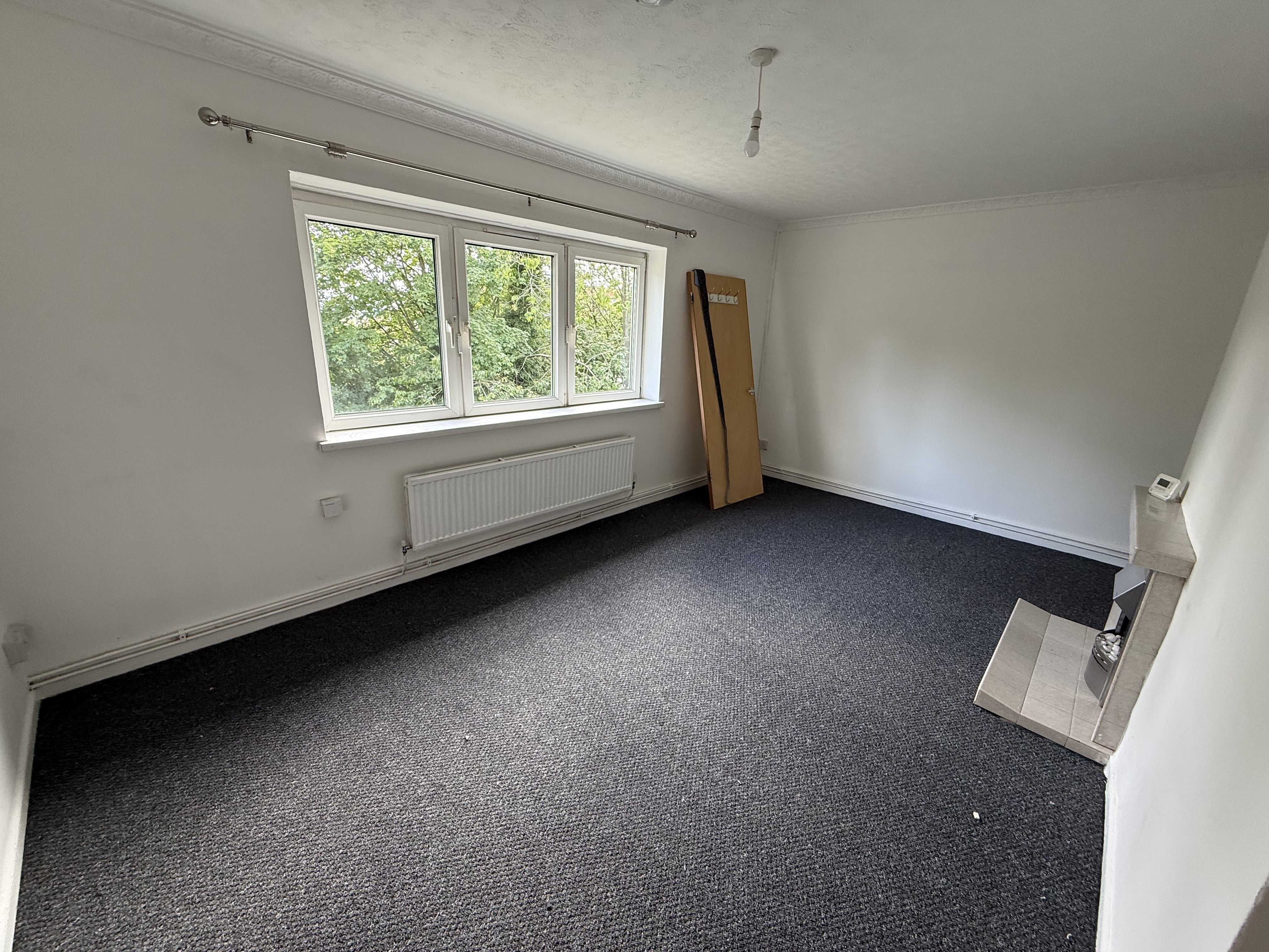 Flat Port Tennant Road in Swansea