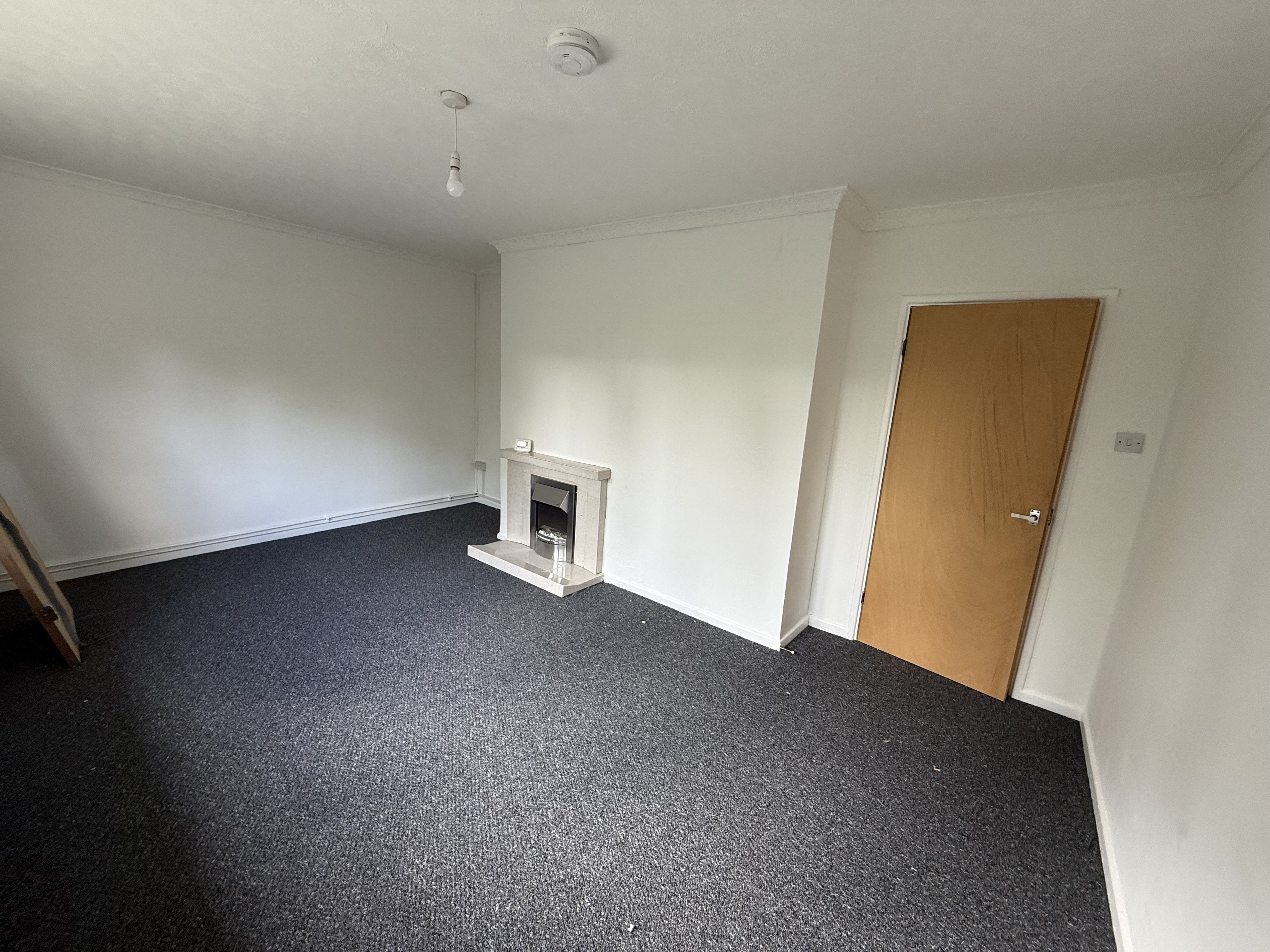 Flat Port Tennant Road in Swansea