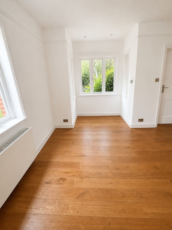 Room Abbotsbury Road in Greater London