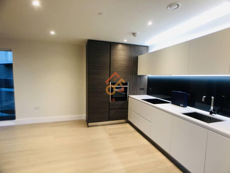 Flat Pegler Square in London