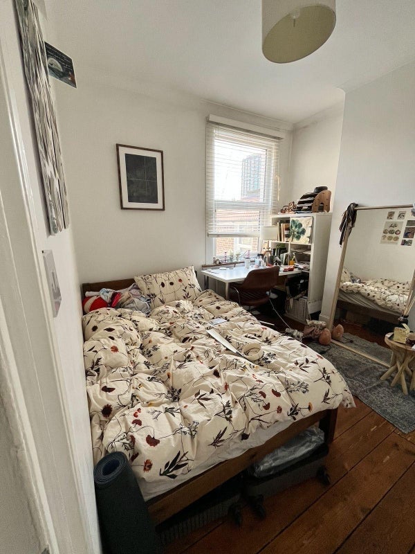 Room Springfield Road in Greater London