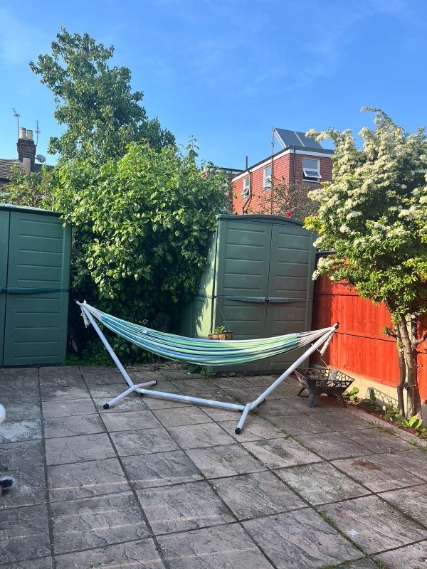 Room Springfield Road in Greater London